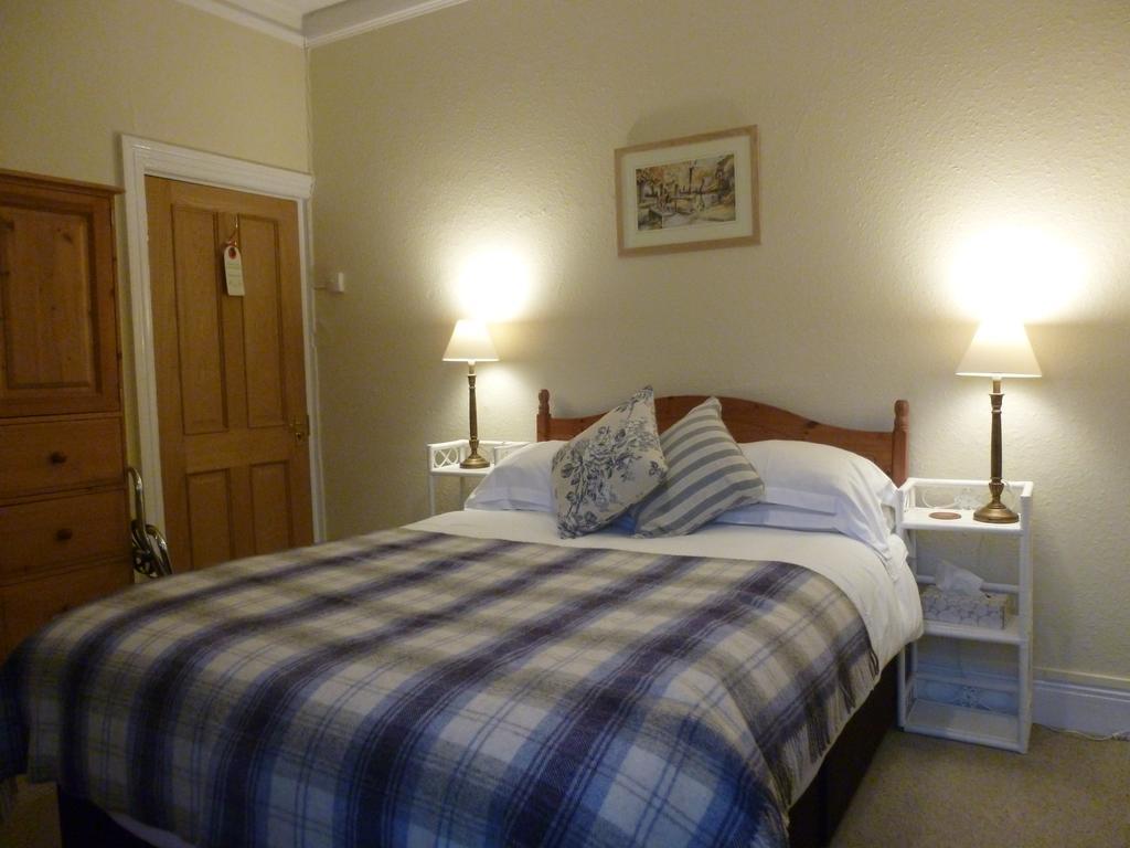 The Maples Bed & Breakfast Hythe  Room photo